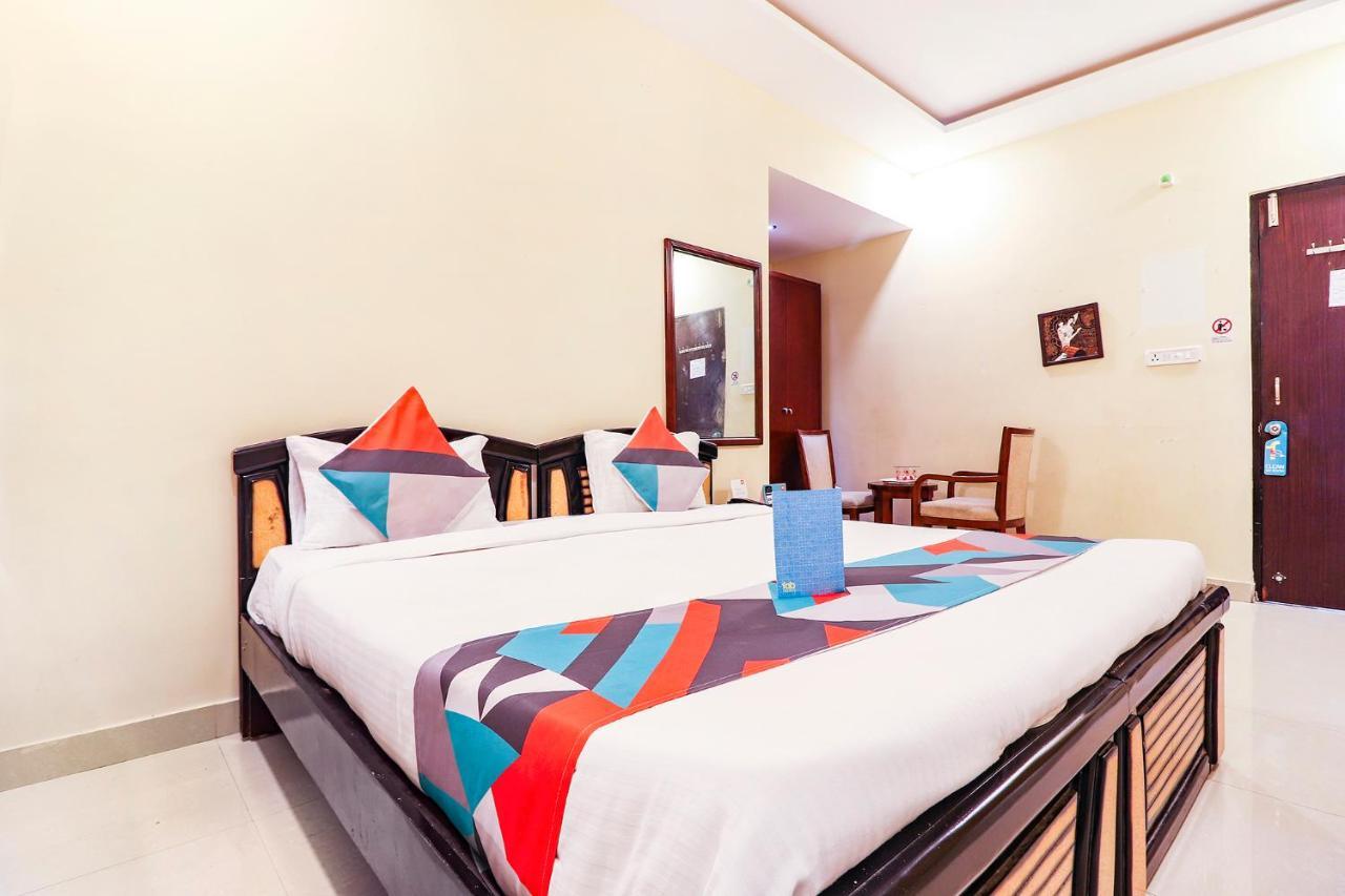 Hotel Fabexpress Mid Town Hyderabad Exterior foto