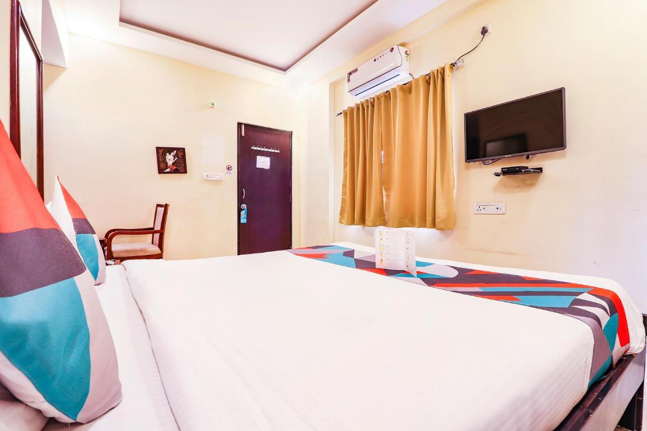 Hotel Fabexpress Mid Town Hyderabad Exterior foto